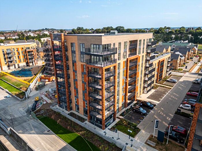 2 Bedroom Apartment To Rent In Estella Heights, Henley Approach, Northfleet, Gravesend, Kent, DA11