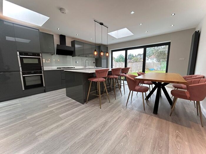 4 Bedroom Property To Rent In Wordsworth Road, Wallington, SM6