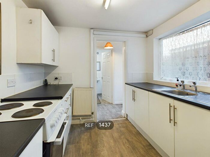 3 Bedroom Terraced House To Rent In Worthing Street, HU5