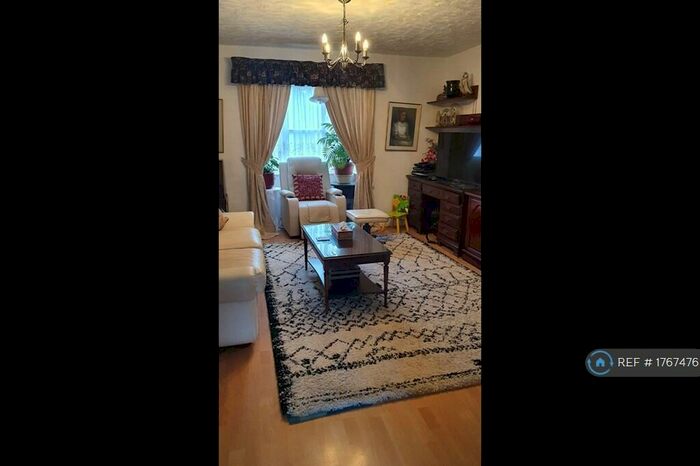 1 Bedroom Flat To Rent In Lowry Court, London, SE16