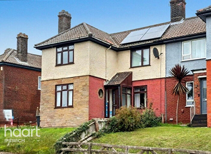 4 Bedroom Semi-Detached House For Sale In Landseer Road, Ipswich, IP3