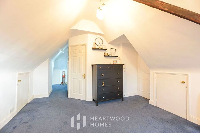 1 Bedroom Flat For Sale In London Road, St Albans, AL1