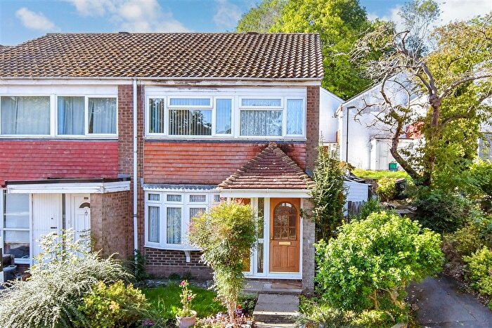 3 Bedroom End Of Terrace House For Sale In Courtwood Lane, Croydon, Surrey, CR0
