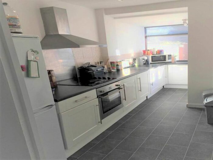 4 Bedroom Terraced House To Rent In Third Avenue, Northville, Bristol BS7