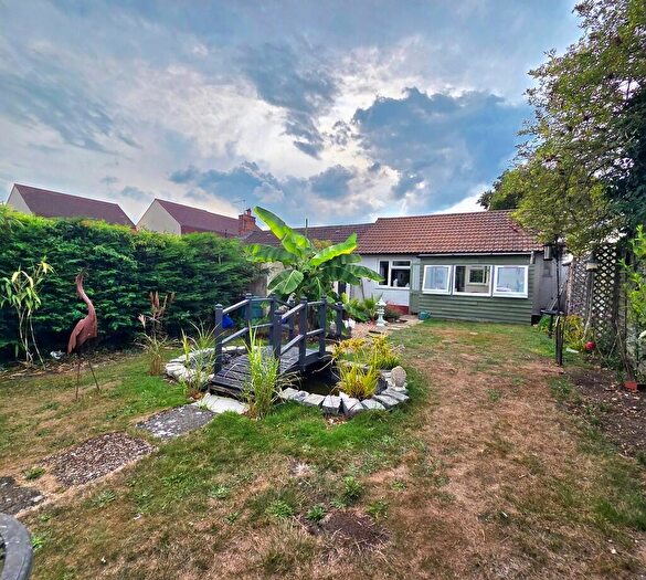 1 Bedroom Semi-Detached Bungalow For Sale In Meadowside Close, SO18