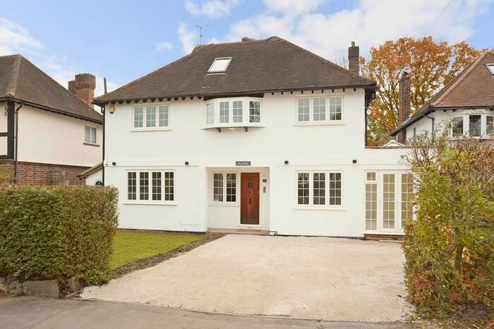 6 Bedroom Detached House To Rent In Hinchley Drive, Hinchley Wood KT10