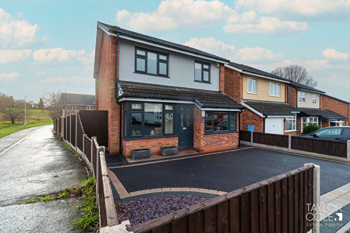 3 Bedroom Detached House For Sale In Foxglove, Amington, B77