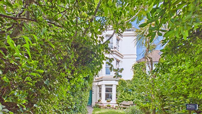 5 Bedroom Terraced House For Sale In Woodside, Plymouth, PL4