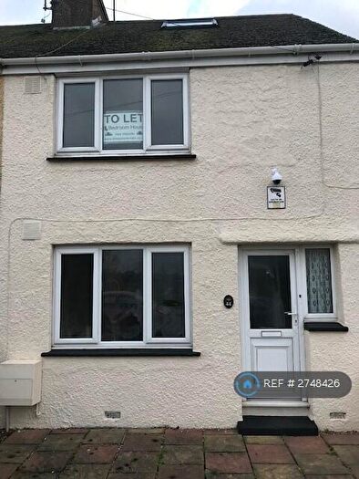 4 Bedroom Semi Detached House To Rent In New Road, Sheerness, ME12