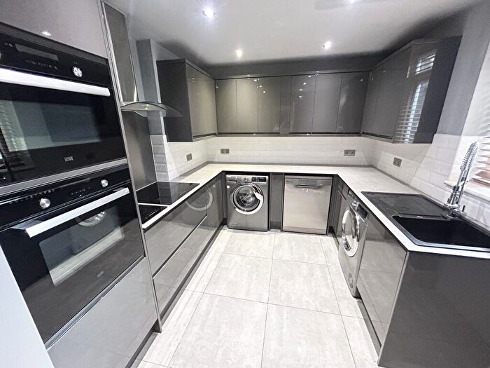 2 Bedroom Terraced House To Rent In Milnthorpe Street, Salford, M6