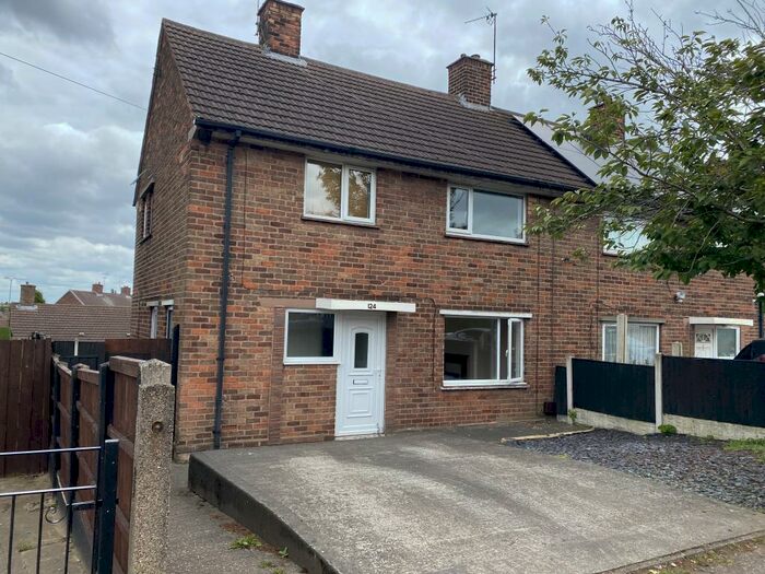 3 Bedroom Semi-Detached House To Rent In Park Road, Shirebrook, Mansfield, NG20