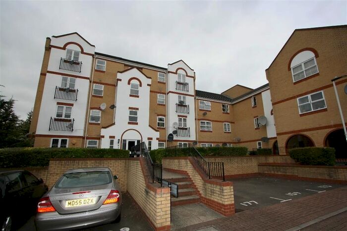 2 Bedroom Flat To Rent In Angelica Drive, Beckton, E6