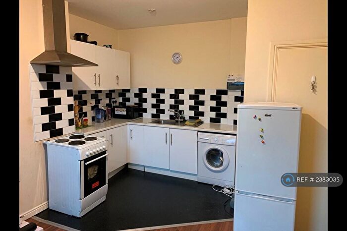 1 Bedroom Flat To Rent In Moor Road, Leeds, LS11