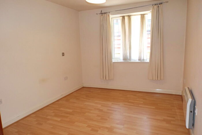1 Bedroom Apartment To Rent In Saturday Bridge, B1