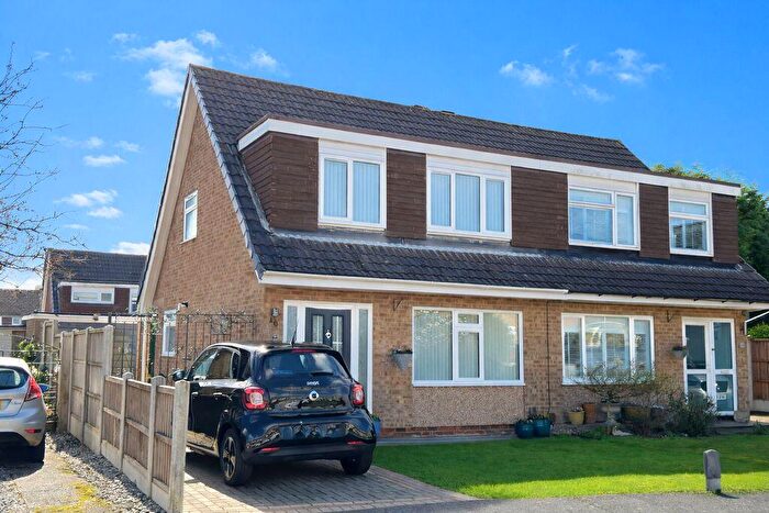 3 Bedroom Semi Detached House For Sale In Stourton Close, Sutton Coldfield, B76