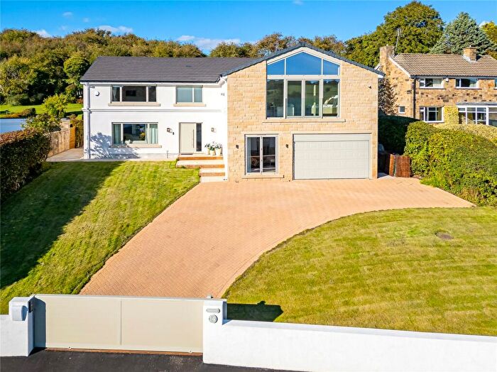 5 Bedroom Detached House For Sale In Congreve Way, Bardsey, LS17
