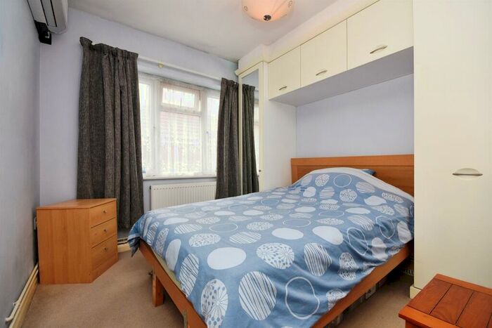 2 Bedroom Semi-Detached Bungalow For Sale In Sidmouth Road, Chelmsford, CM1