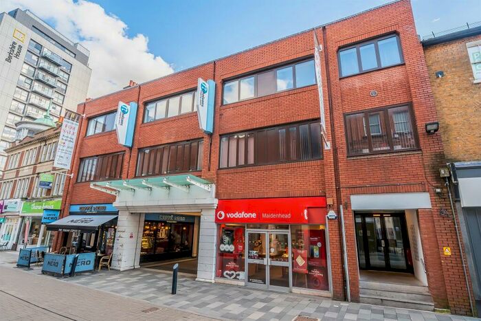1 Bedroom Apartment To Rent In High Street, Maidenhead, SL6