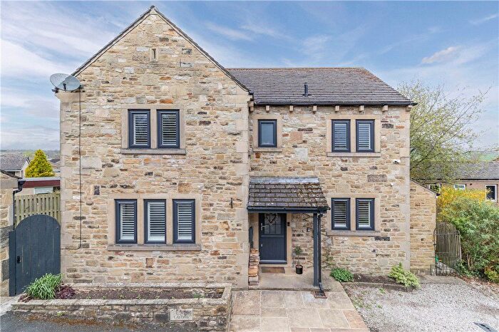 6 Bedroom Detached House For Sale In Stockinger Lane, Addingham, Ilkley, West Yorkshire, LS29
