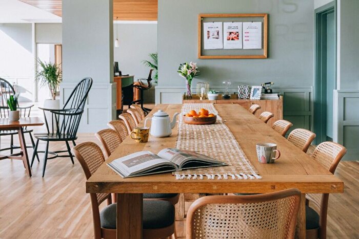 1 Bedroom Apartment To Rent In Leodis Square, Leeds, LS11