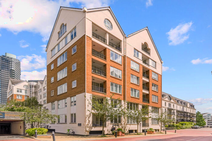 2 Bedroom Flat For Sale In The Quadrangle, Chelsea Harbour, SW10