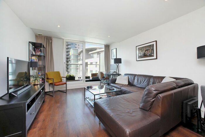 1 Bedroom Flat To Rent In Empire Square, Long Lane, SE1