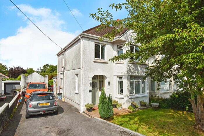 3 Bedroom Semi-Detached House For Sale In Ammanford Road, Llandybie, Ammanford, Carmarthenshire, SA18