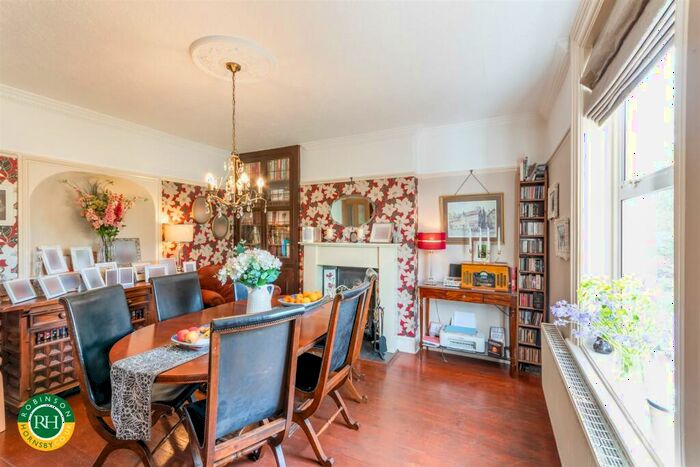 3 Bedroom Cottage For Sale In High Street, Braithwell, Rotherham, S66