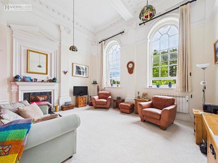 1 Bedroom Apartment For Sale In Staddon Road, Appledore, EX39