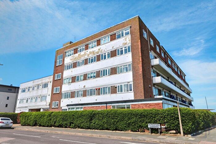 2 Bedroom Flat For Sale In Northumberland Court Northumberland Avenue, Margate, CT9