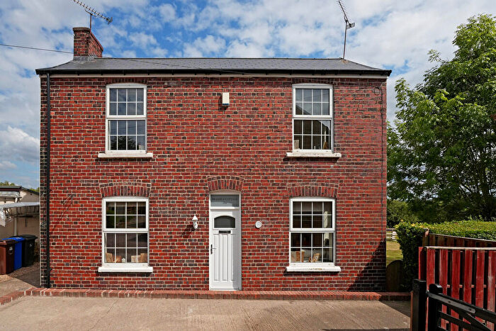 2 Bedroom Cottage For Sale In Junction Road, Woodhouse, Sheffield, S13