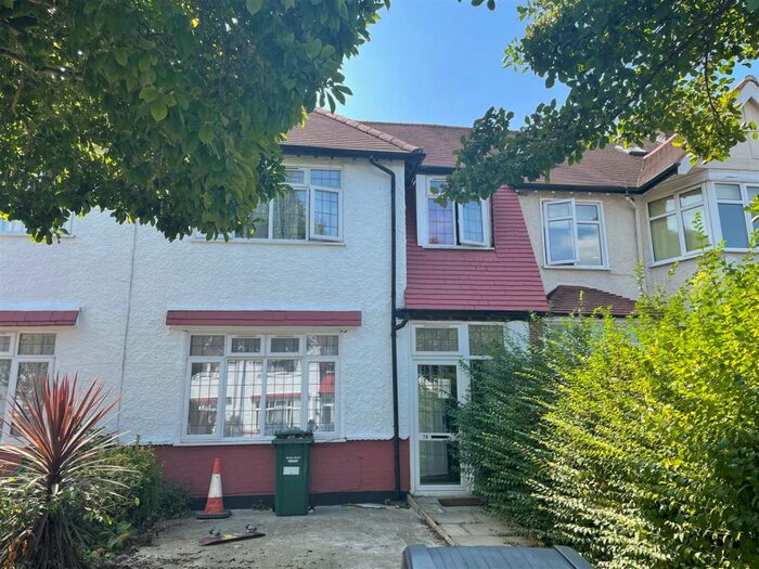 4 Bedroom Terraced House To Rent In Hervey Close, Finchley Central, N3
