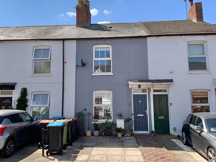 2 Bedroom Terraced House For Sale In Queen Street, Stony Stratford, Milton Keynes, MK11