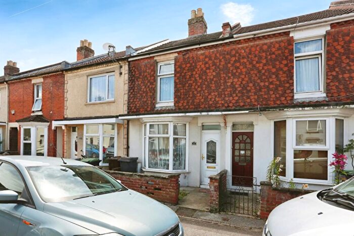 2 Bedroom House To Rent In Westfield Road, Gosport, PO12