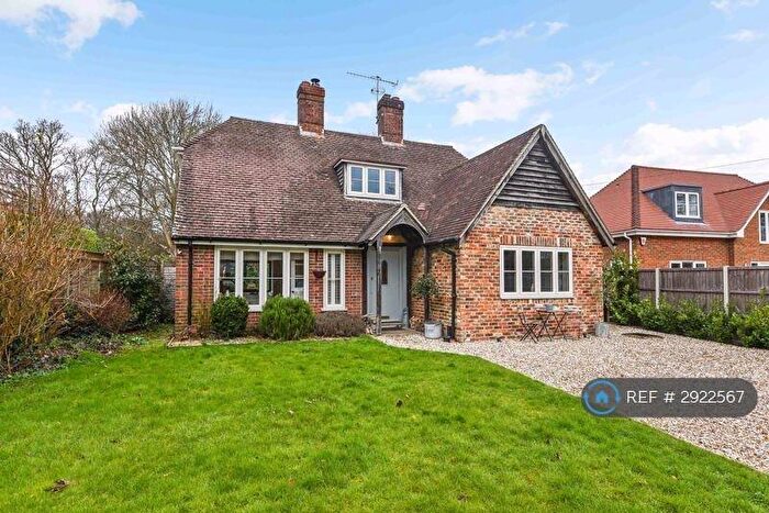 3 Bedroom Detached House To Rent In The Drive, Chichester, PO19
