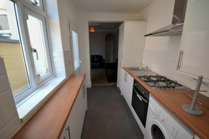 3 Bedroom Terraced House To Rent In Grasmere Street, Leicester, LE2