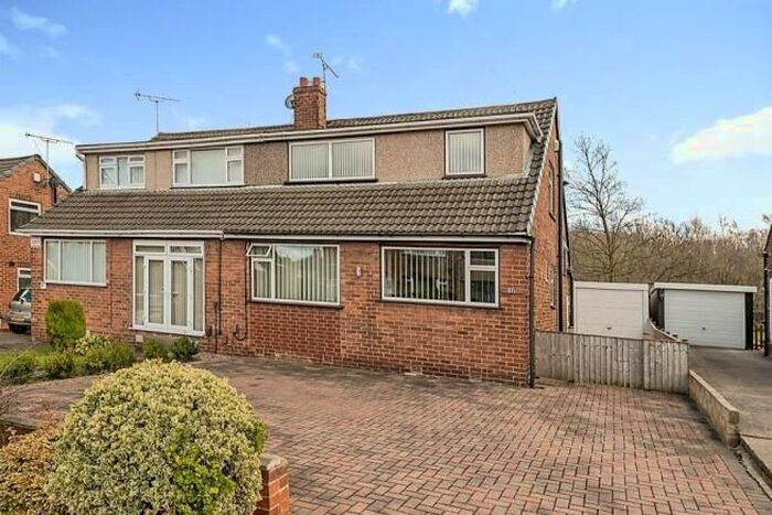 4 Bedroom Property To Rent In The Fairway, Stanningley, Pudsey, LS28