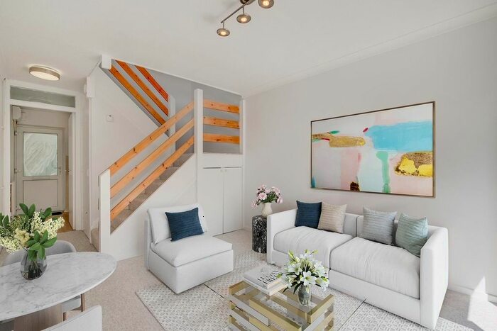 1 Bedroom Property To Rent In Fulwood Walk, London, SW19