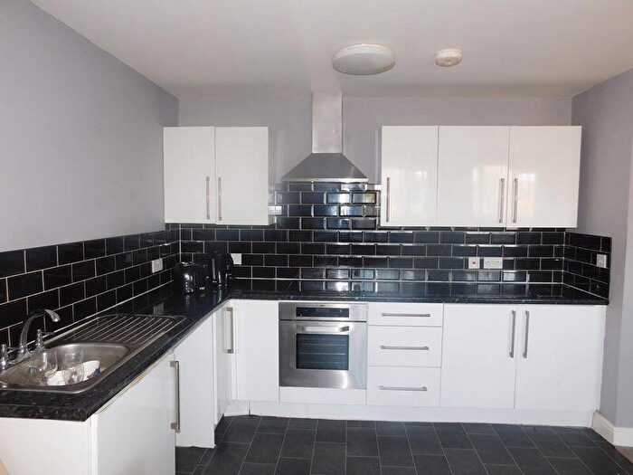 1 Bedroom Flat To Rent In Knightsbridge Court, Liverpool, L14