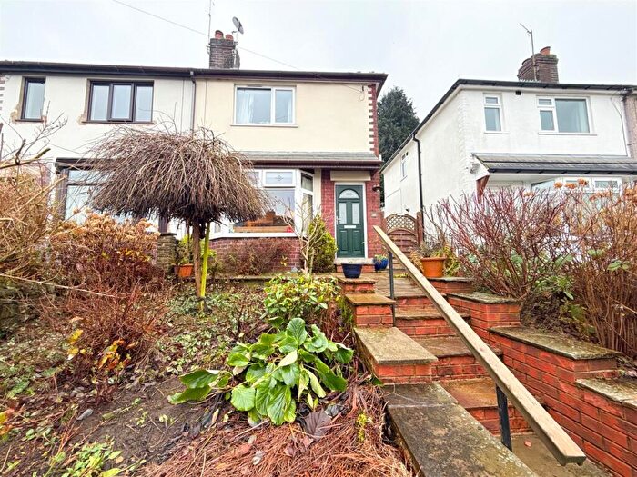 2 Bedroom Semi-Detached House For Sale In Smithy Moor Avenue, Stocksbridge, S36