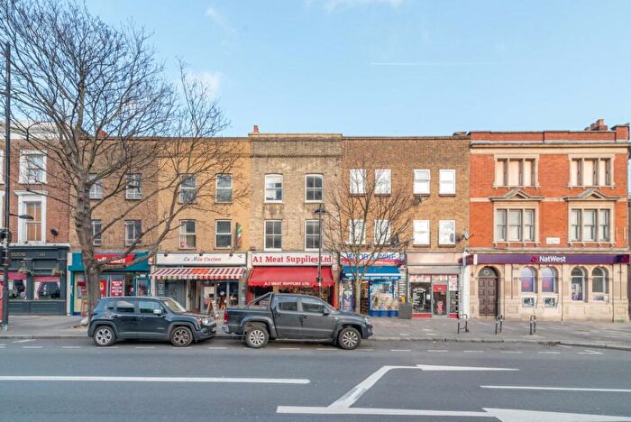 2 Bedroom Flat To Rent In Holloway Road, Holloway, N7