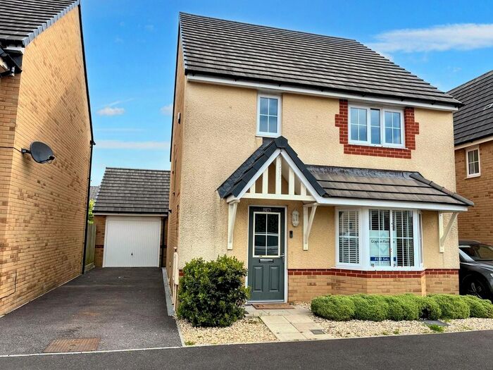 4 Bedroom Detached House To Rent In Beauchamp Avenue, Midsomer Norton, BA3