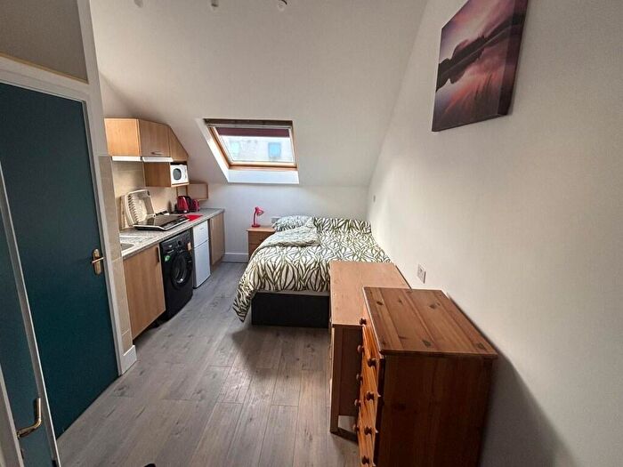 Studio To Rent In Flat, Queens Road, Coventry, West Midlands, CV1