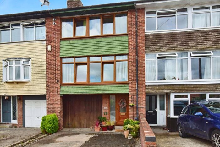 3 Bedroom Terraced House For Sale In Standon Crescent, Sheffield, South Yorkshire, S9