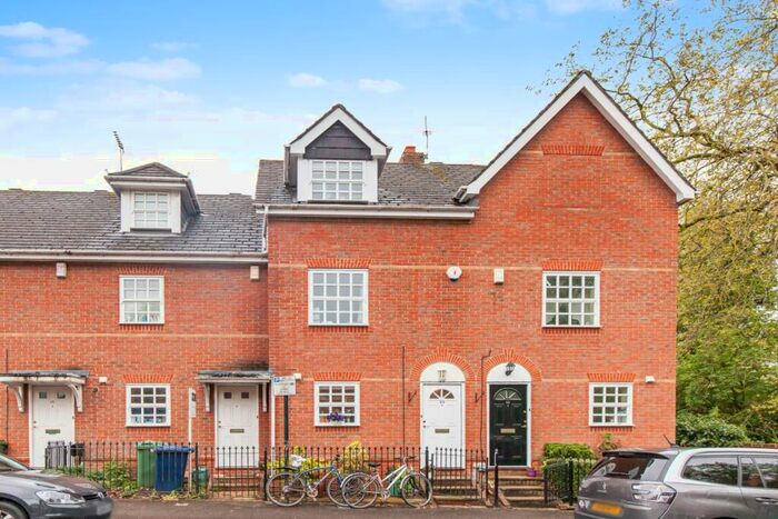 3 Bedroom Terraced House To Rent In Cherwell Street, St Clements, OX4