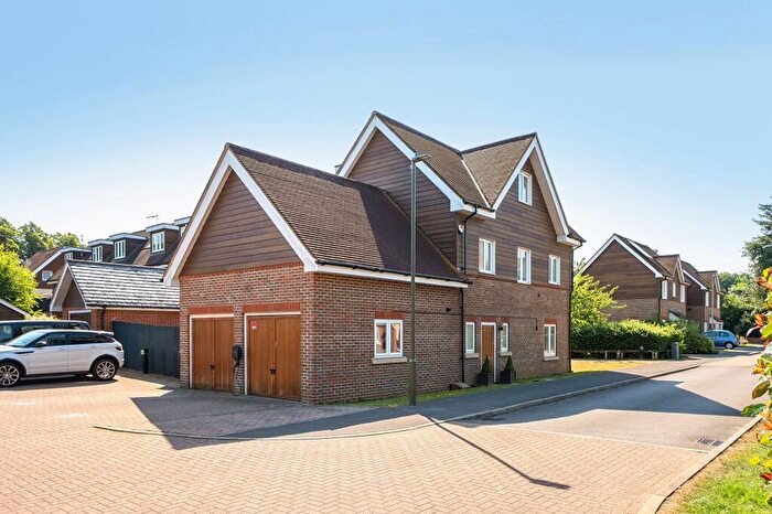 5 Bedroom Detached House For Sale In Mulberry Way, Ashtead, KT21