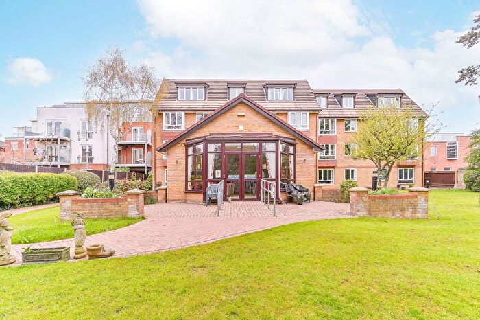 1 Bedroom Flat For Sale In Kingston Road, New Malden, KT3