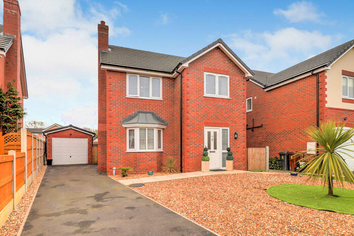 4 Bedroom Detached House For Sale In Alder Close, Buckley, CH7