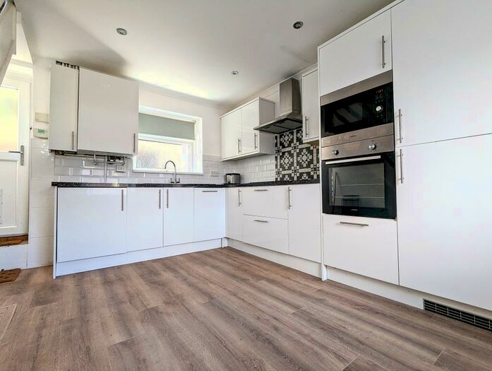 3 Bedroom Terraced House To Rent In Glamorgan Terrace, Penrhiwfer, Tonypandy, CF40