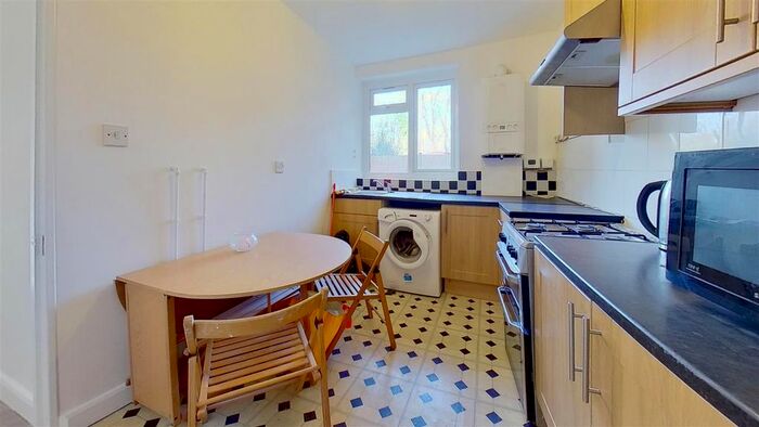 1 Bedroom Studio To Rent In Conyers Road, London, SW16